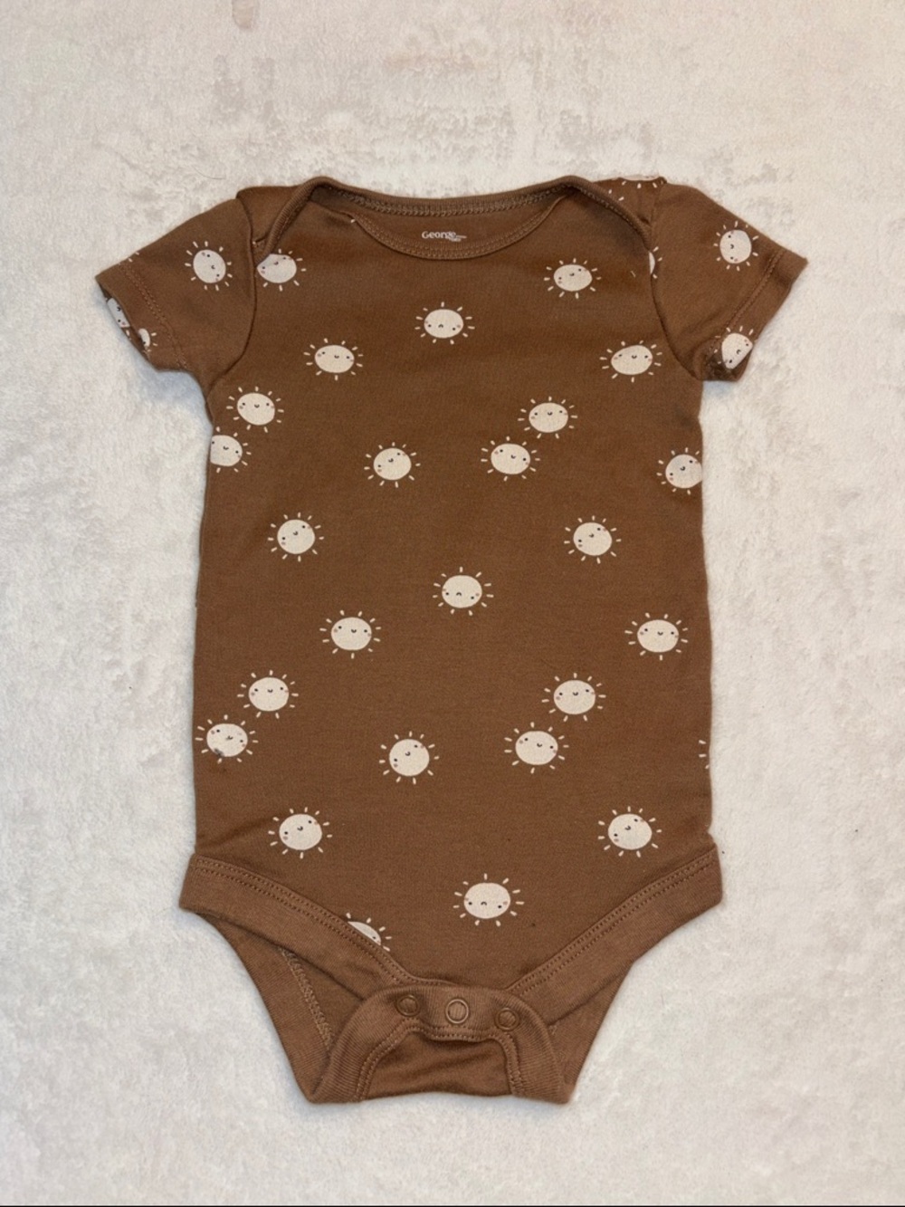 George Brown Short-Sleeve Bodysuit with White Sun Pattern neutral